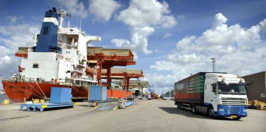 Havenbedrijf Antwerpen wil 250.000 vrachtwagensritten minder