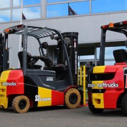 Hermans Heftrucks WK voetbalgekte