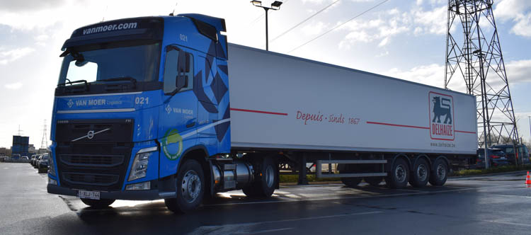 Delhaize en Van Moer Logistics verlengen partnership
