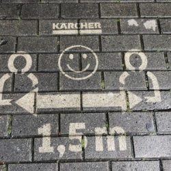 Kärcher helpt ondernemers met social distancing via Reverse Graffiti