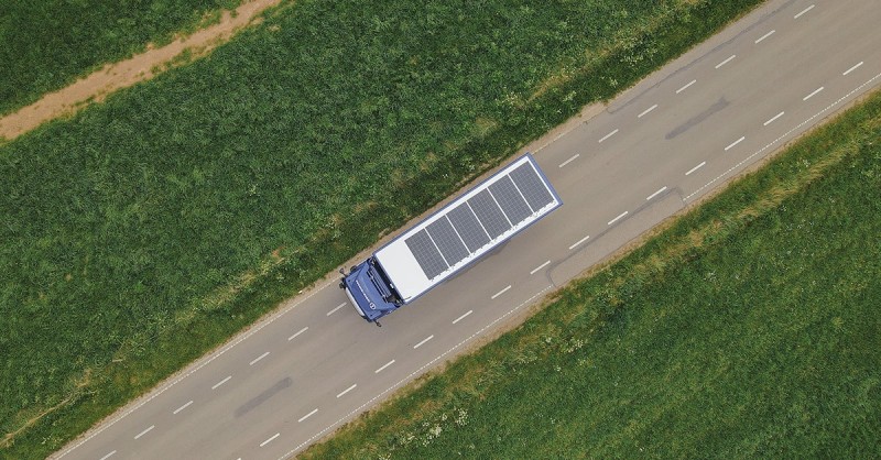 Kuehne+Nagel wil zonnepanelen op vrachtwagens