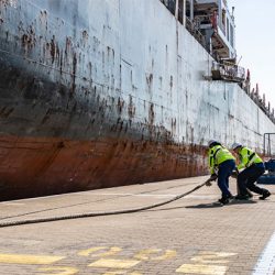 Geopolitieke spanningen en vertraging economische groei laten zich voelen in jaarcijfers Port of Antwerp-Bruges