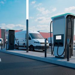 Samenwerking DKV Mobility en ABB E-mobility voor passende DC-laadoplossingen