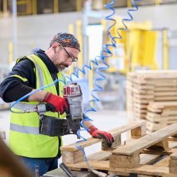 Frans-Belgische palletgroep PGS Group opent eerste site in VK