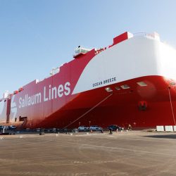 Sallaum Lines viert Europese lancering LNG-dual-fuel vlaggenschip Ocean Breeze in Antwerpen