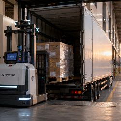 Autonoom laden en lossen van vrachtwagens - wordt de laadkade de volgende grote stap in warehouseautomatisering 2
