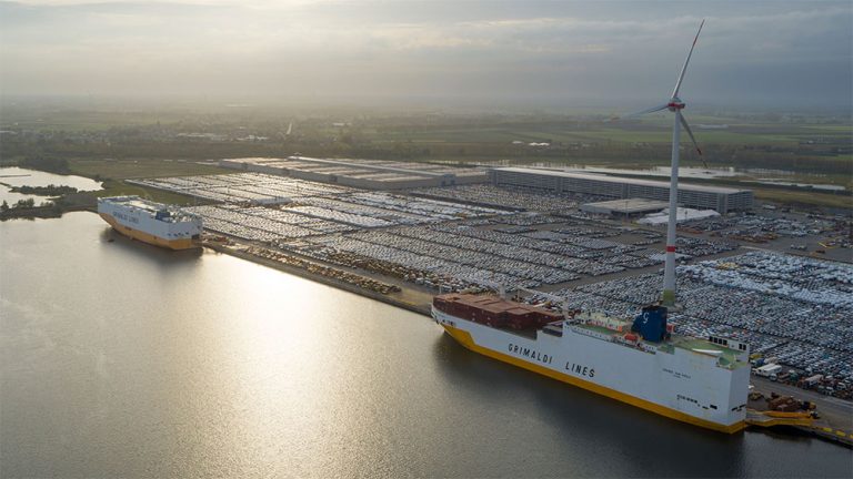 Walstroom botst op netcapaciteit: kan het elektriciteitsnet de havenambities volgen?
