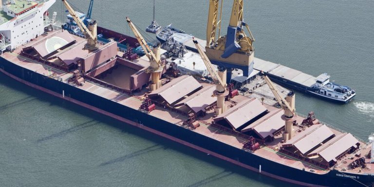 Transito bundelt zeevaart en binnenvaart in één contract met Total Freight