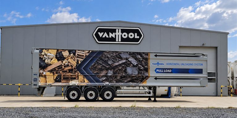 Van Hool toont Pull Load-prototype dat droge bulk horizontaal lost